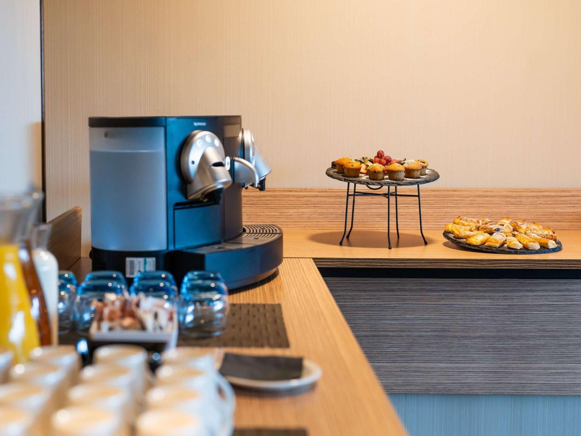Novotel Milton Keynes Luaran gambar