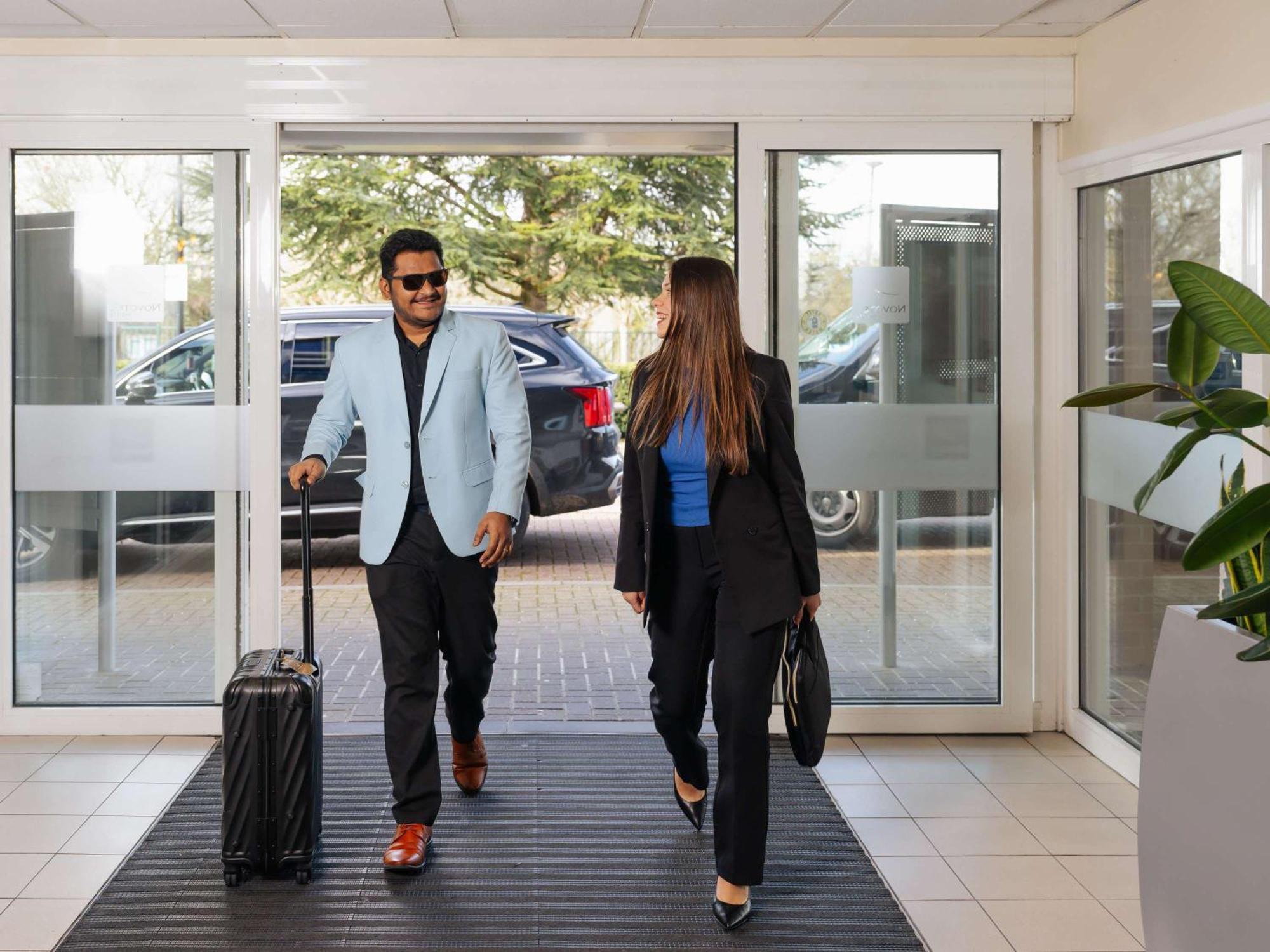 Novotel Milton Keynes Luaran gambar